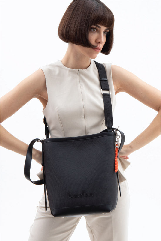 "תיק אישה של המותג Bentton מדגם BNT-1528/BLK "