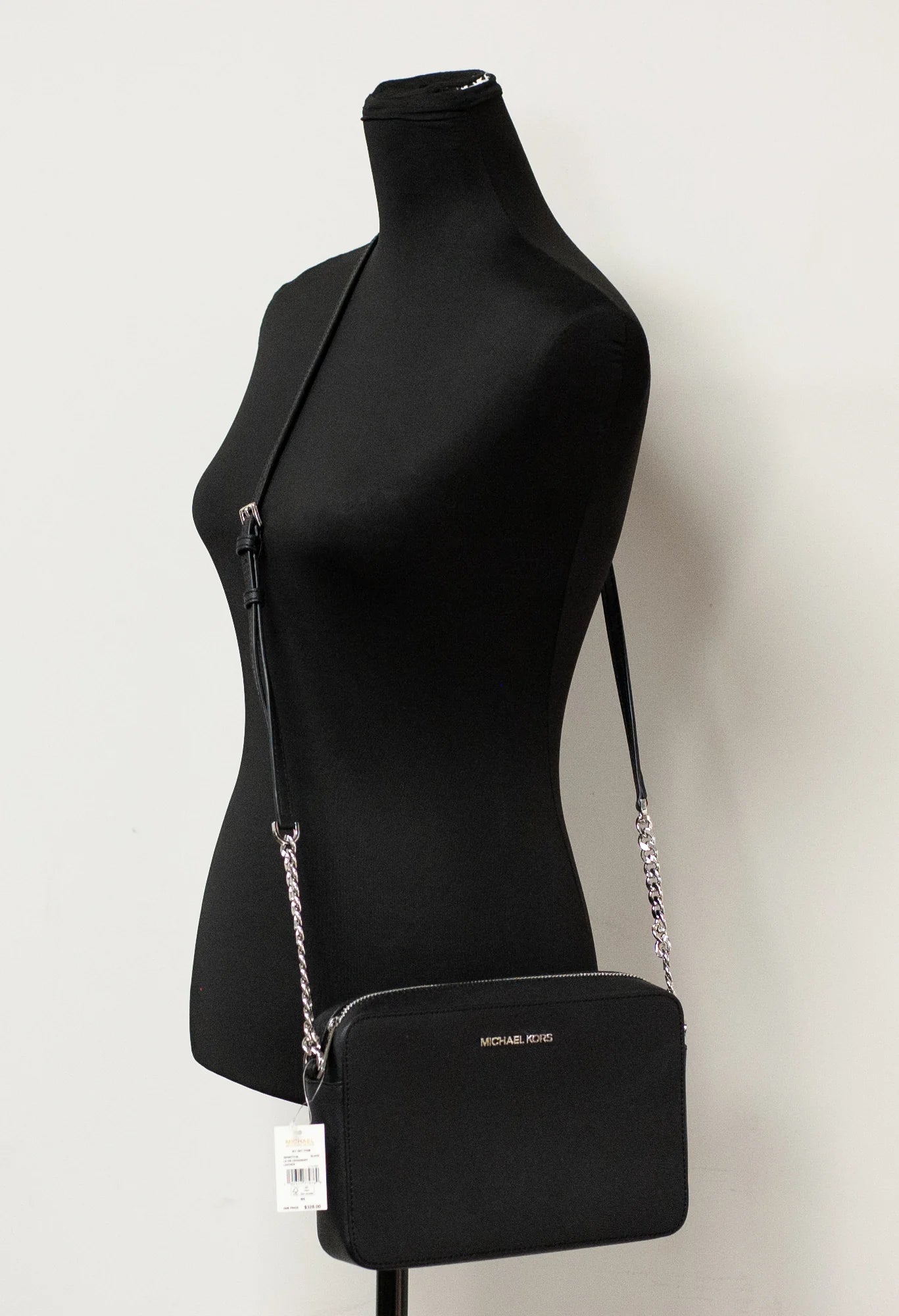 תיק קרוסבודי Jetset בגודל מדיום מבית Michael Kors דגם 35F8STTC9L-BLKS