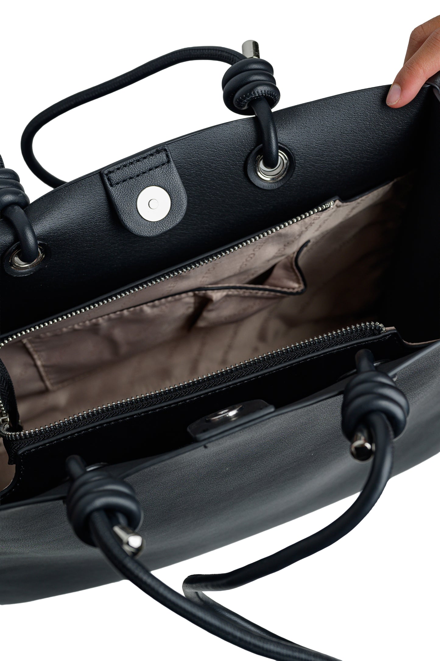 "תיק אישה של המותג Bentton מדגם BNT-1513/BRN "