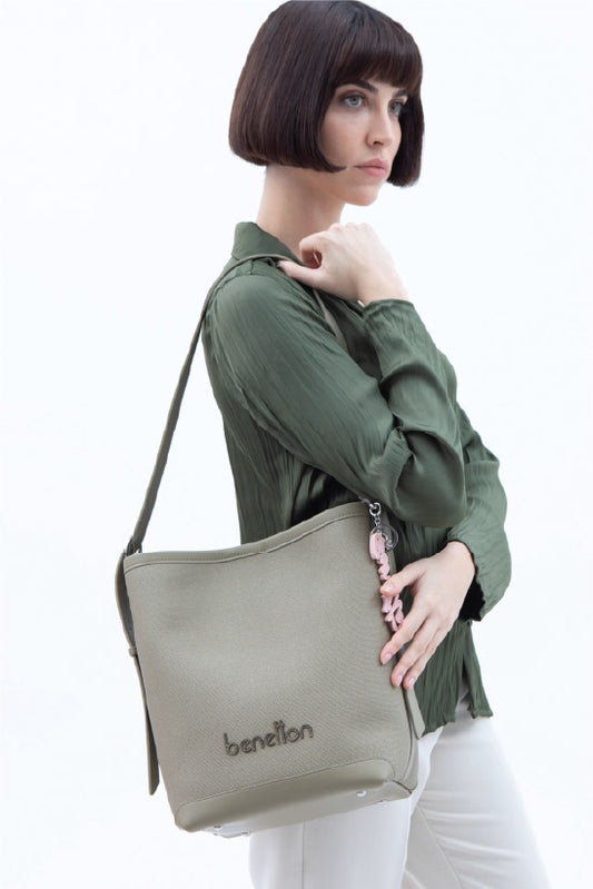 "תיק אישה של המותג Bentton מדגם BNT-1518/GRN "